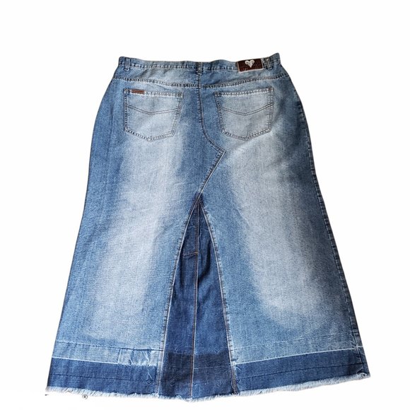 Patchwork Denim Frayed Hem Skirt Sz 24 - Picture 2 of 6